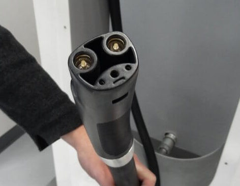 tesla plug supercharger